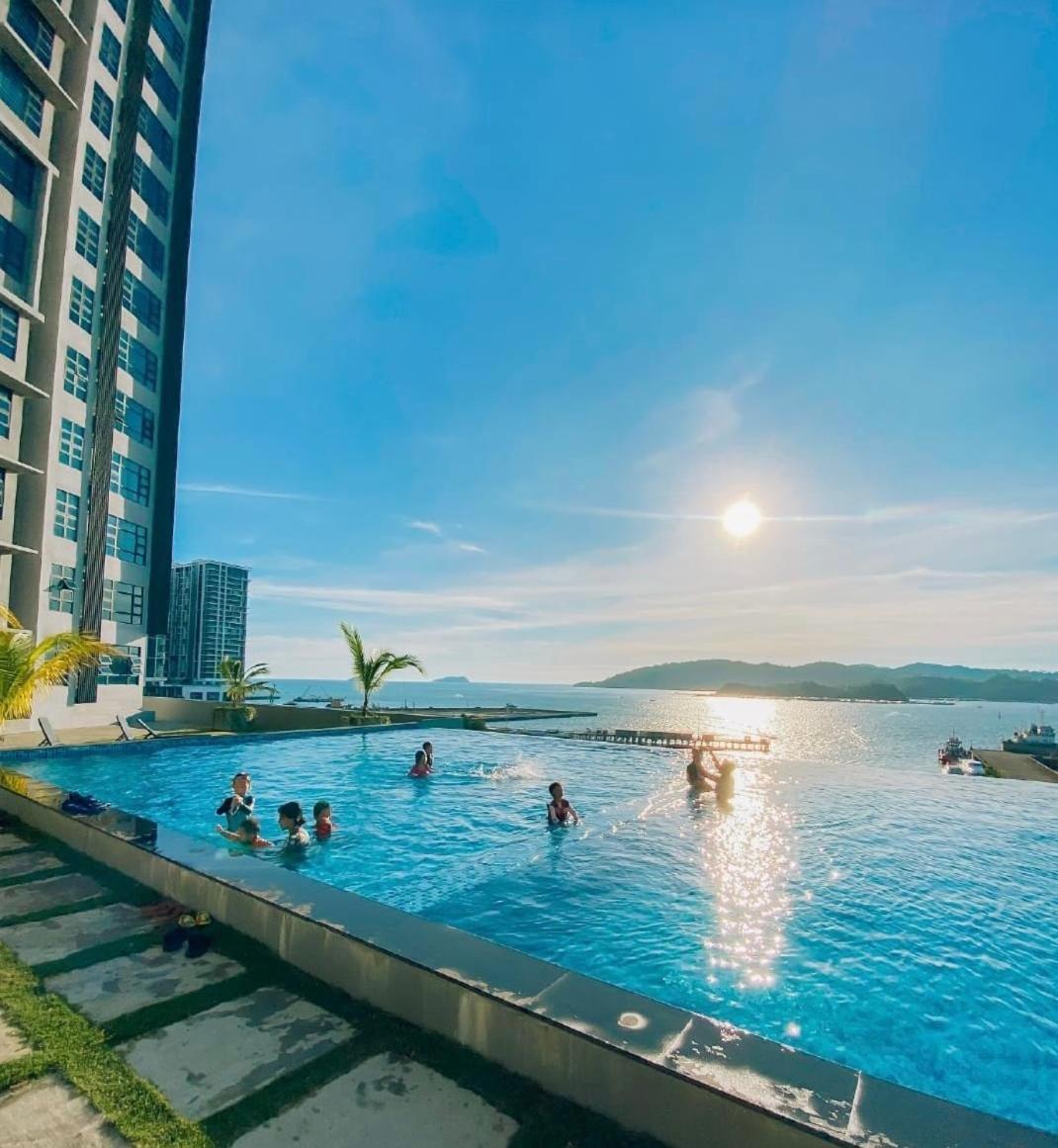 Seaview Luxury Condo Homestay 2Bed 2Bath Jesselton Quay By R2 Residence Kota Kinabalu Eksteriør bilde
